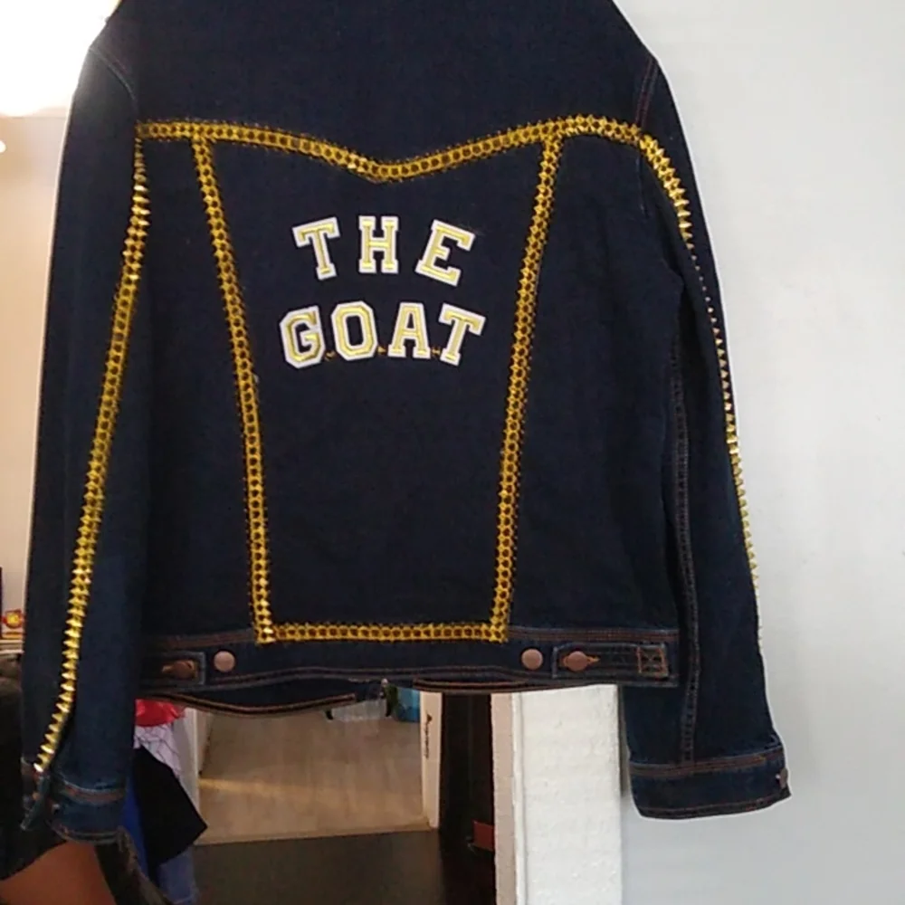 Sold - Picture 2 of 3